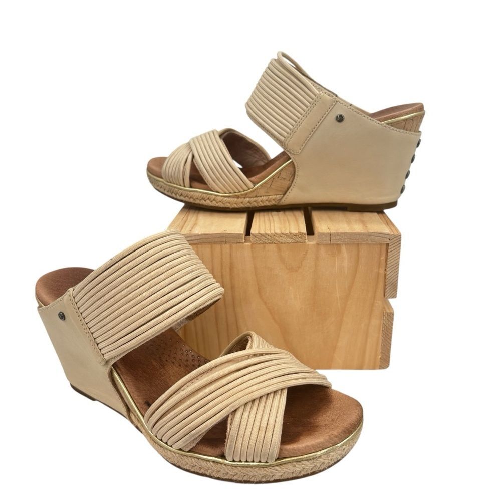 Ugg Autrailia Hilarie Tan Slide Wedge Stud Sandal Strappy Sz. 6.5